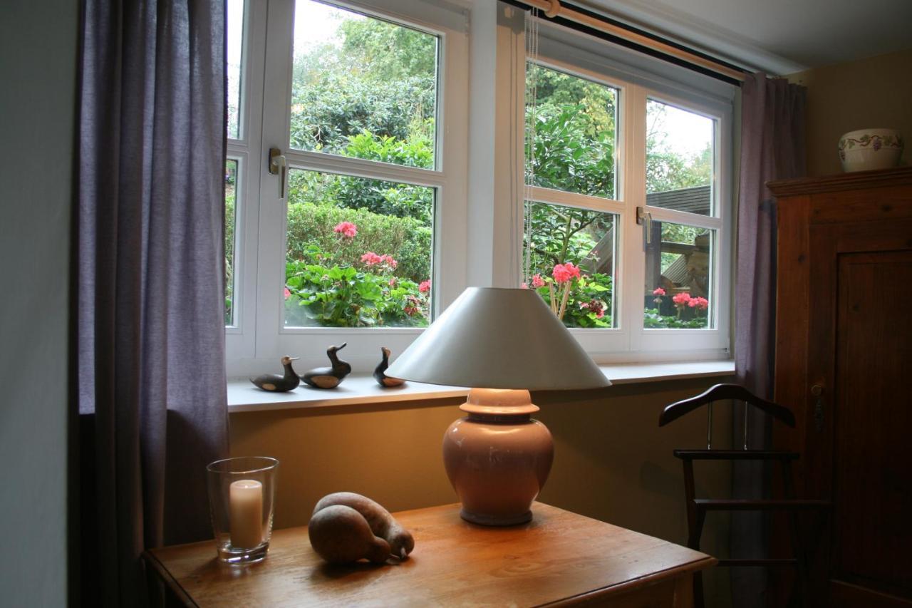 Landhaus In Idyllischer, Ruhiger Lage Und Flughafennaehe Ratingen Extérieur photo